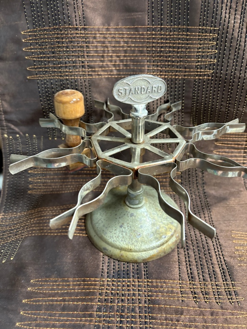 Vintage STANDARD Brand Rotating Rubber 8 Stamp Carousel Holder